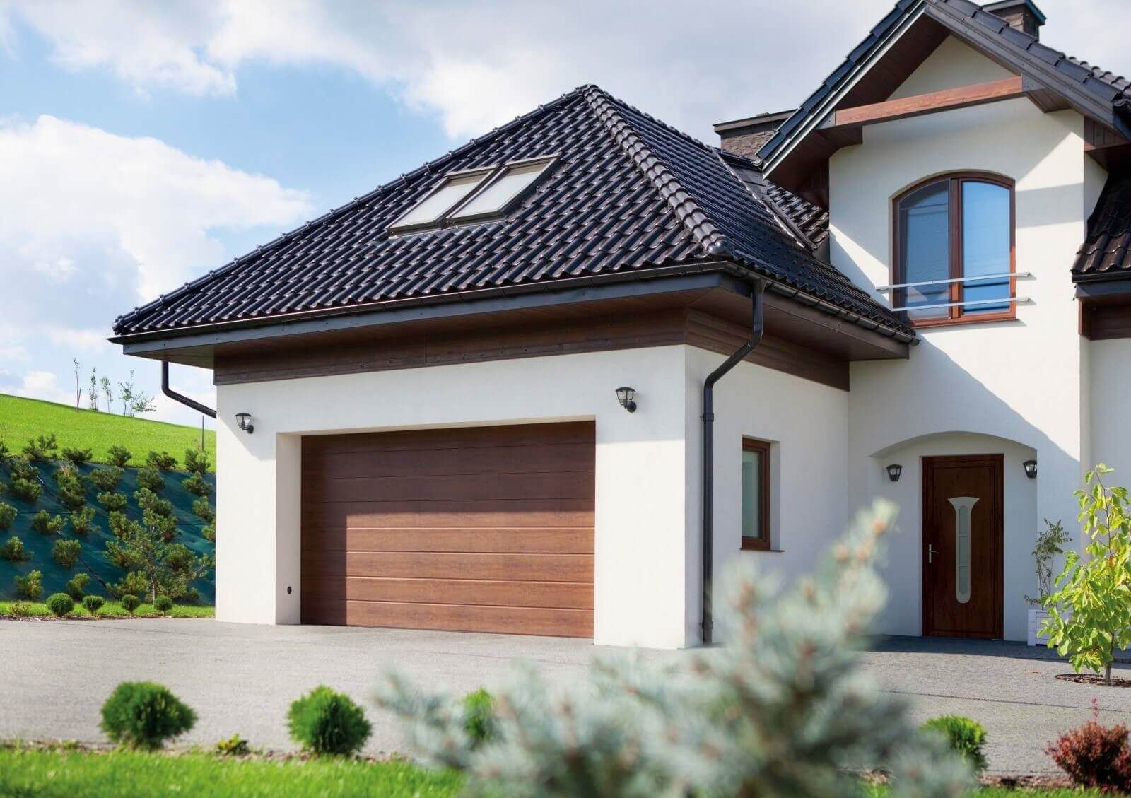 Rivestimenti nei portoni da garage sezionali