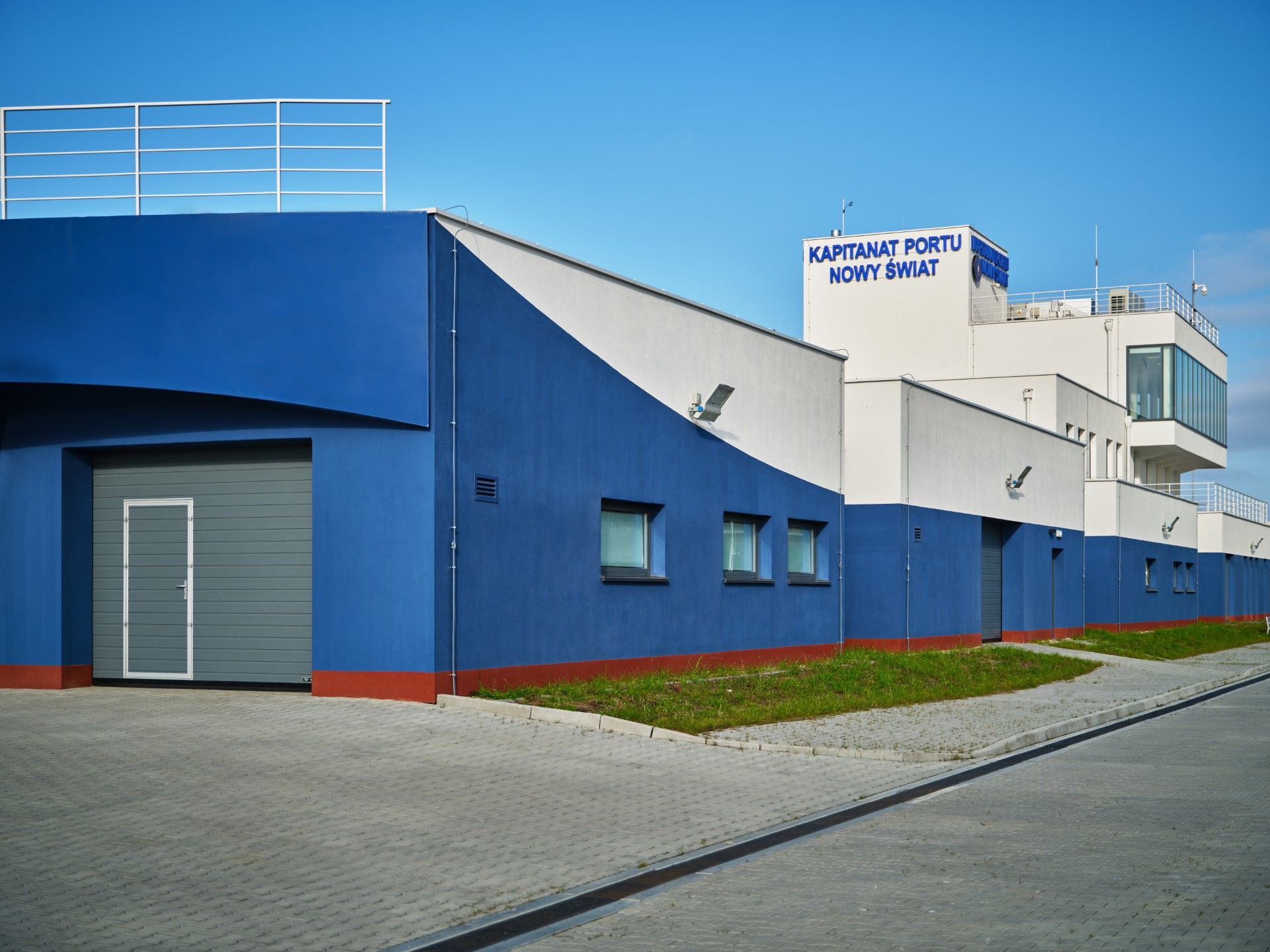 Portoni WIŚNIOWSKI nella capitaneria di Nowy Świat (Nuovo Mondo)