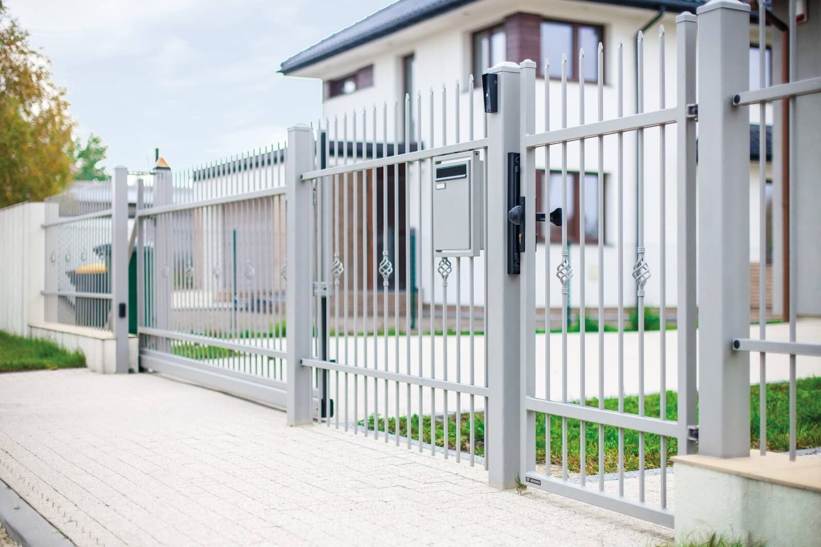 Cancello d'ingresso per recinzione